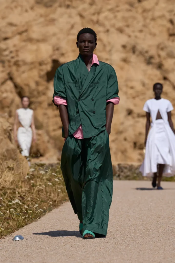 Jacquemus Verao 2027 00027 Jacquemus Spring 2027 Ready To Wear Credit Brand 768x1152