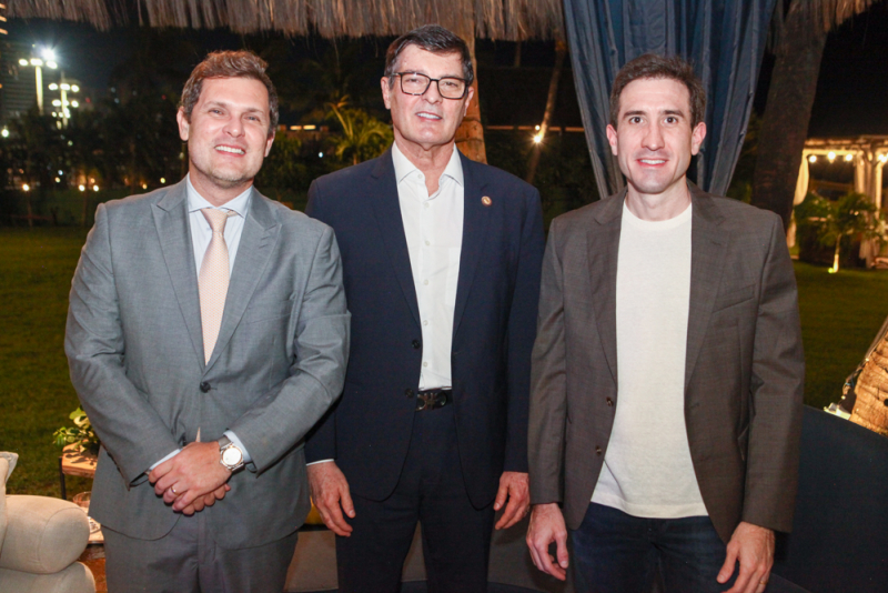 Mérito institucional - Iate Clube de Fortaleza reverencia trajetória do desembargador Cid Marconi com título honorário