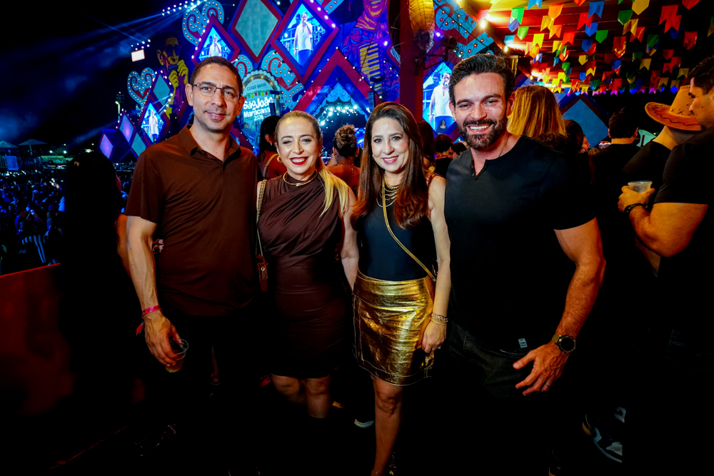 José Augusto, Ana Cristina, Anelise E Clóves Holanda