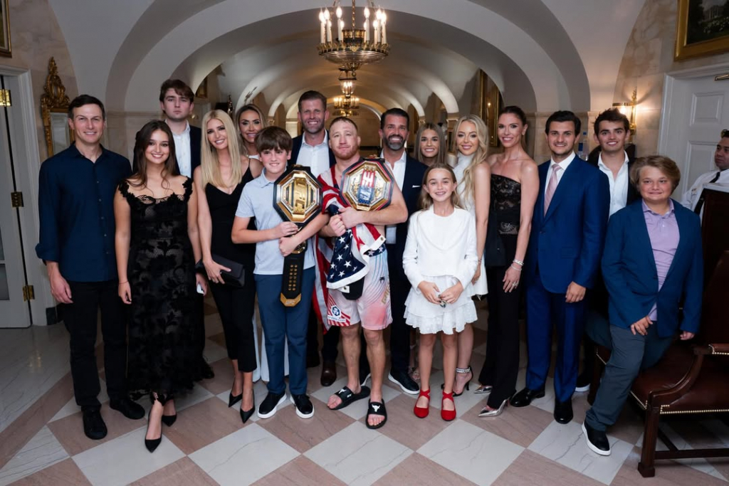Justin Gaethje E Família Trump