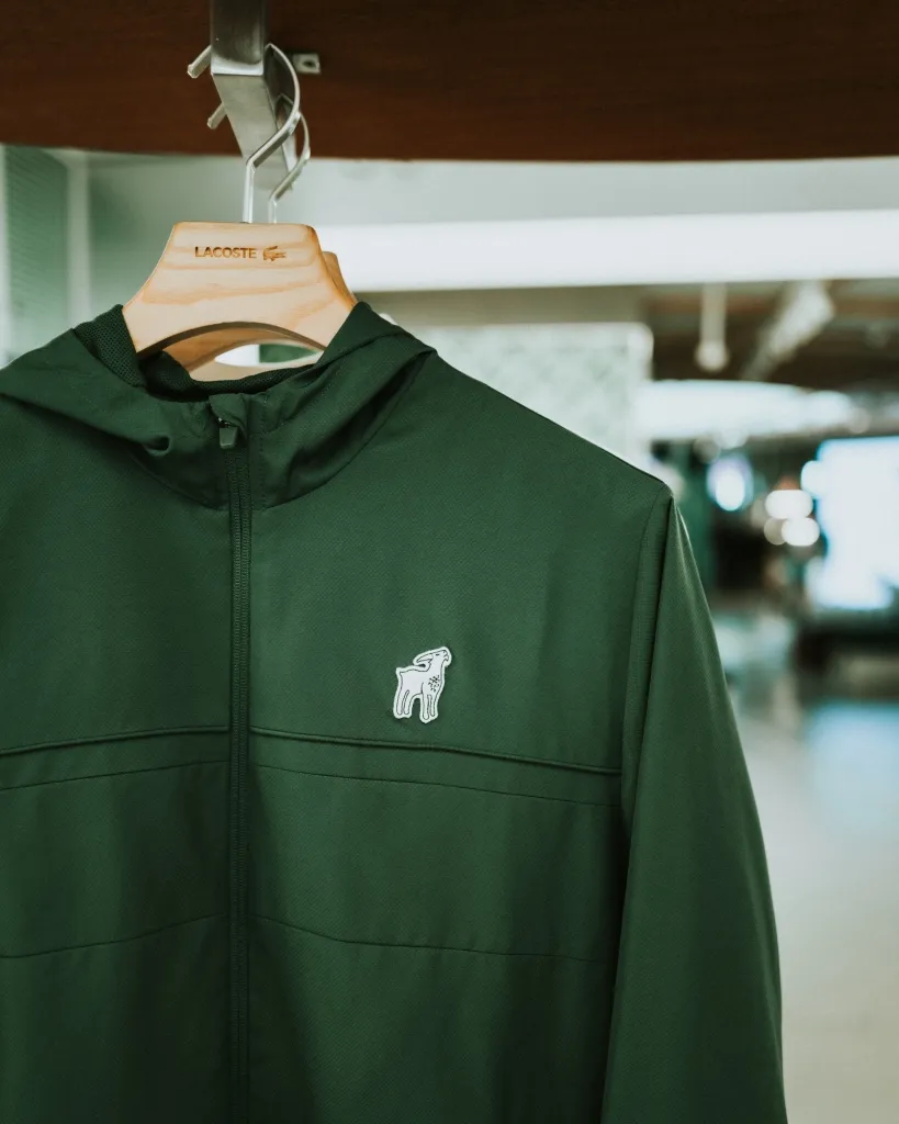 Lacoste (4)