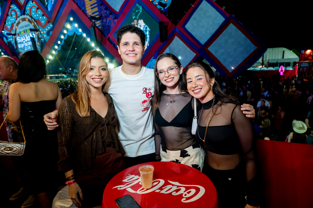 Lara Vieira, Davis Jucá, Fernanda Anita E Glária Maria