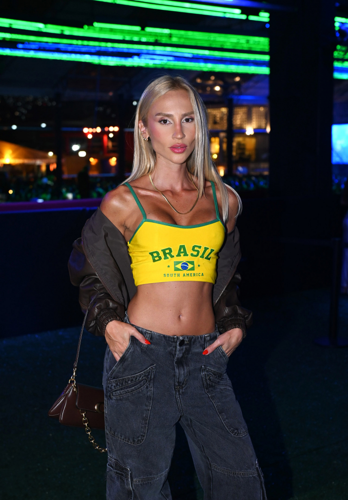 Lara Werneck (3)