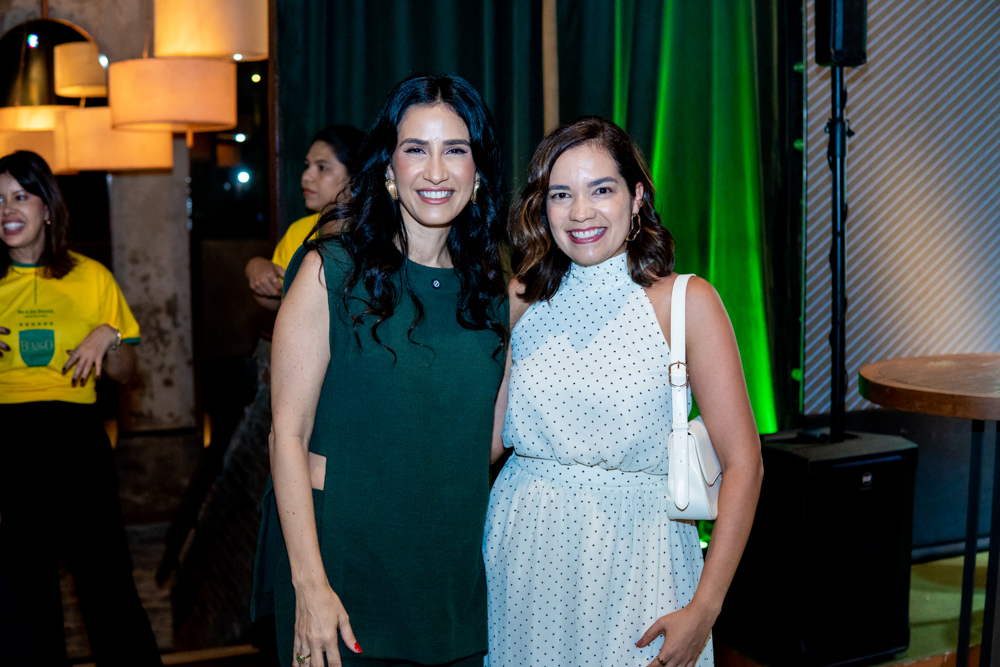 Lia Quinderé E Caroline Silva
