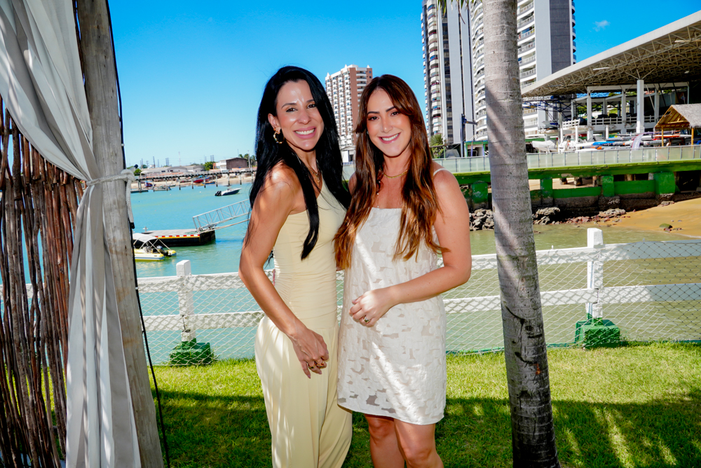 Lorena Leão E Camila Coutinho (2)