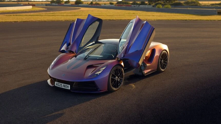Lotus estreia no Brasil com hipercarro de R$ 30 milhões