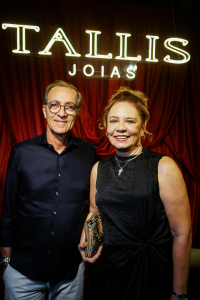 Luciano E Ruth Bezerra
