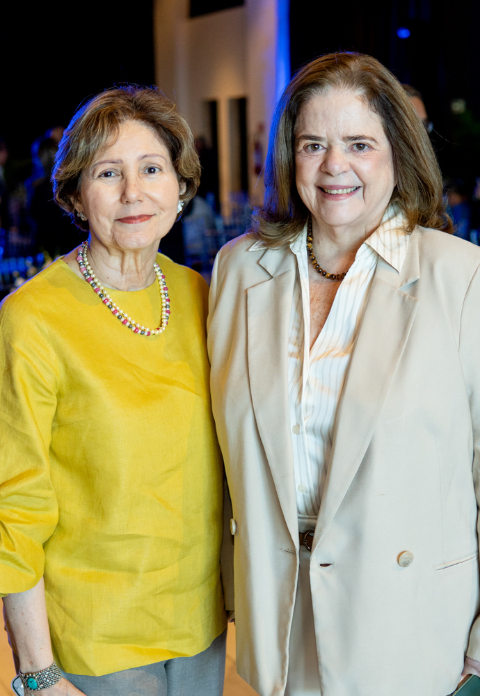 Ludmila Campos E Roseane Medeiros (2)