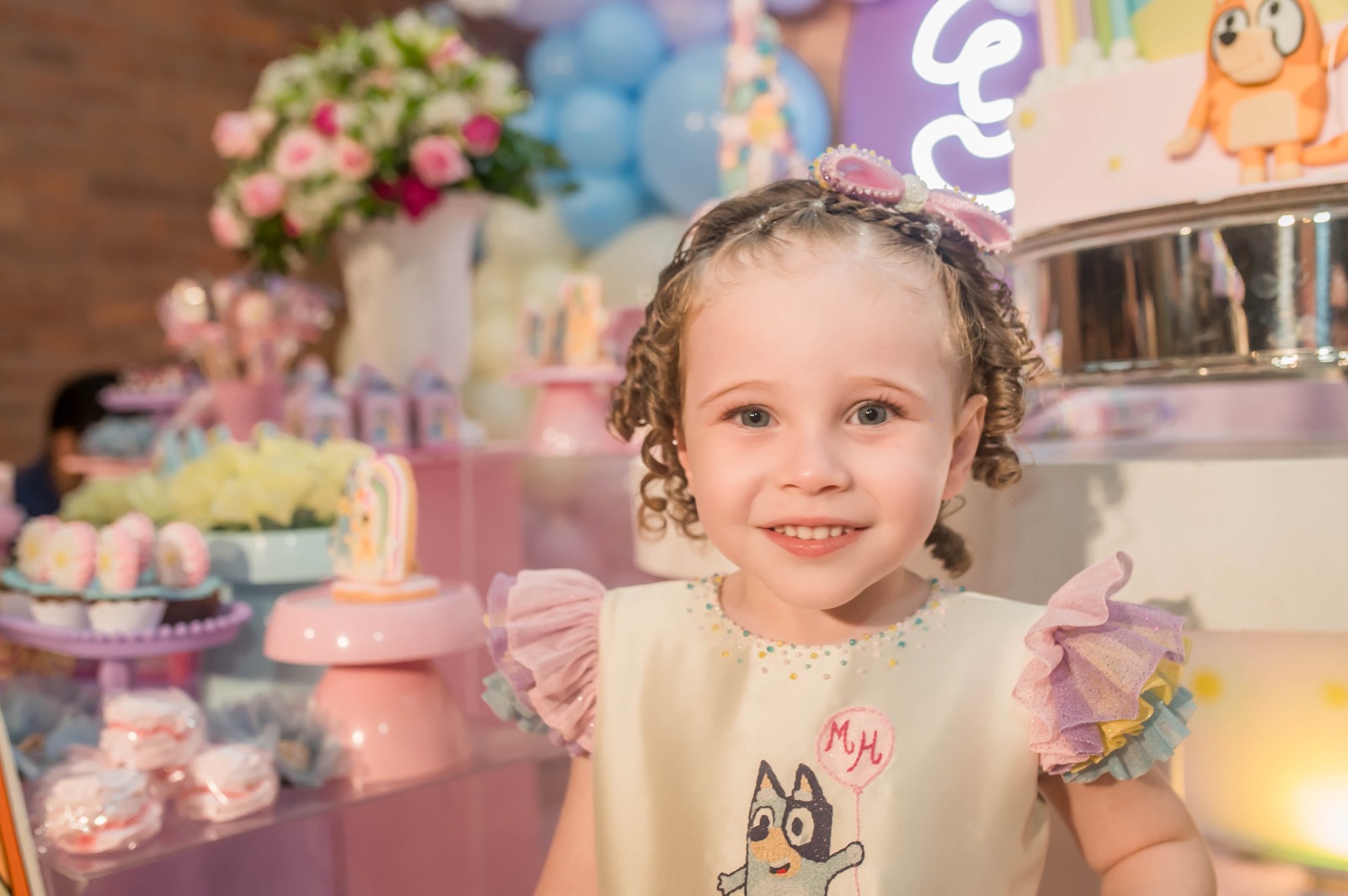 Maria Heloísa comemora 3 anos em festa inspirada no universo lúdico de Bluey