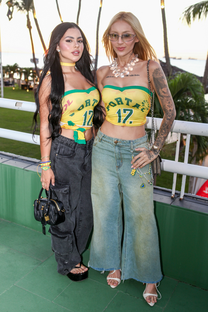 Mariana Rodrigues E Clara Camarcho (2)
