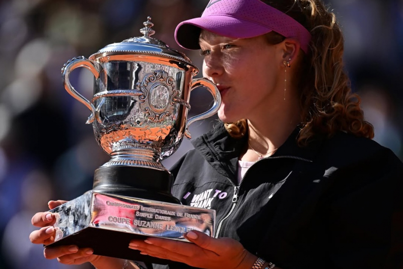Mirra Andreeva faz história em Paris com título inédito de Roland Garros