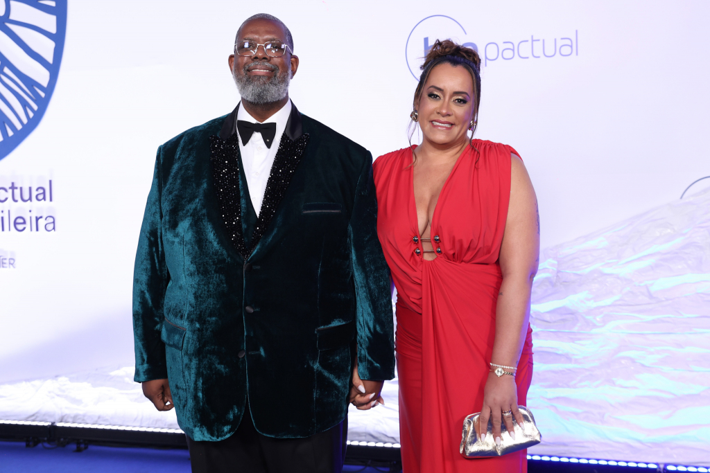Péricles E Esposa 2