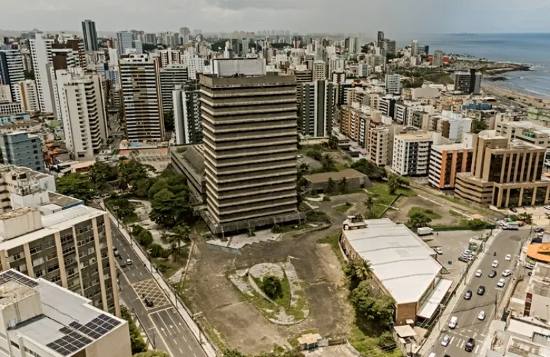 Moura Dubeux arremata antigo prédio dos Correios por R$ 97,7 mi em Salvador