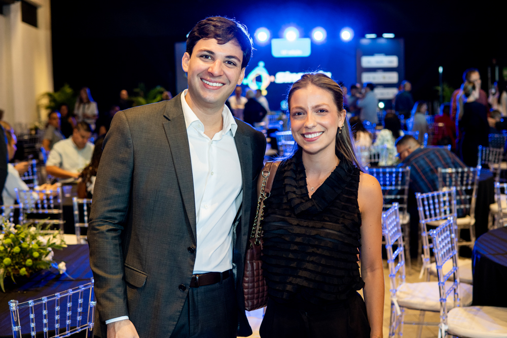 Rafael Queiroz E Mariana Tigre (2)