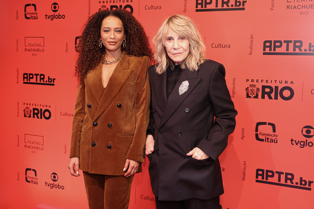Taís Araujo, Renata Sorrah e nomes do teatro prestigiam edição histórica do Prêmio APTR no Rio de Janeiro