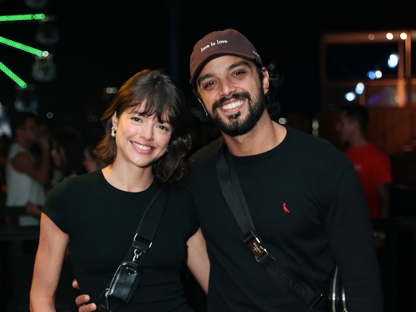 Agatha Moreira, Rodrigo Simas e celebridades acompanham fim de semana de shows no Village Superbet