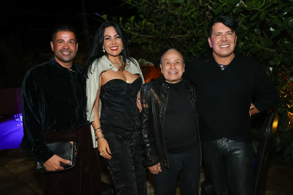 Ronaldo Santos Gardenia, Stenio E André