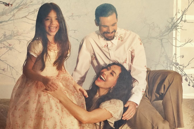 Sabrina Sato anuncia gravidez e celebra novo momento ao lado de Nicolas Prattes