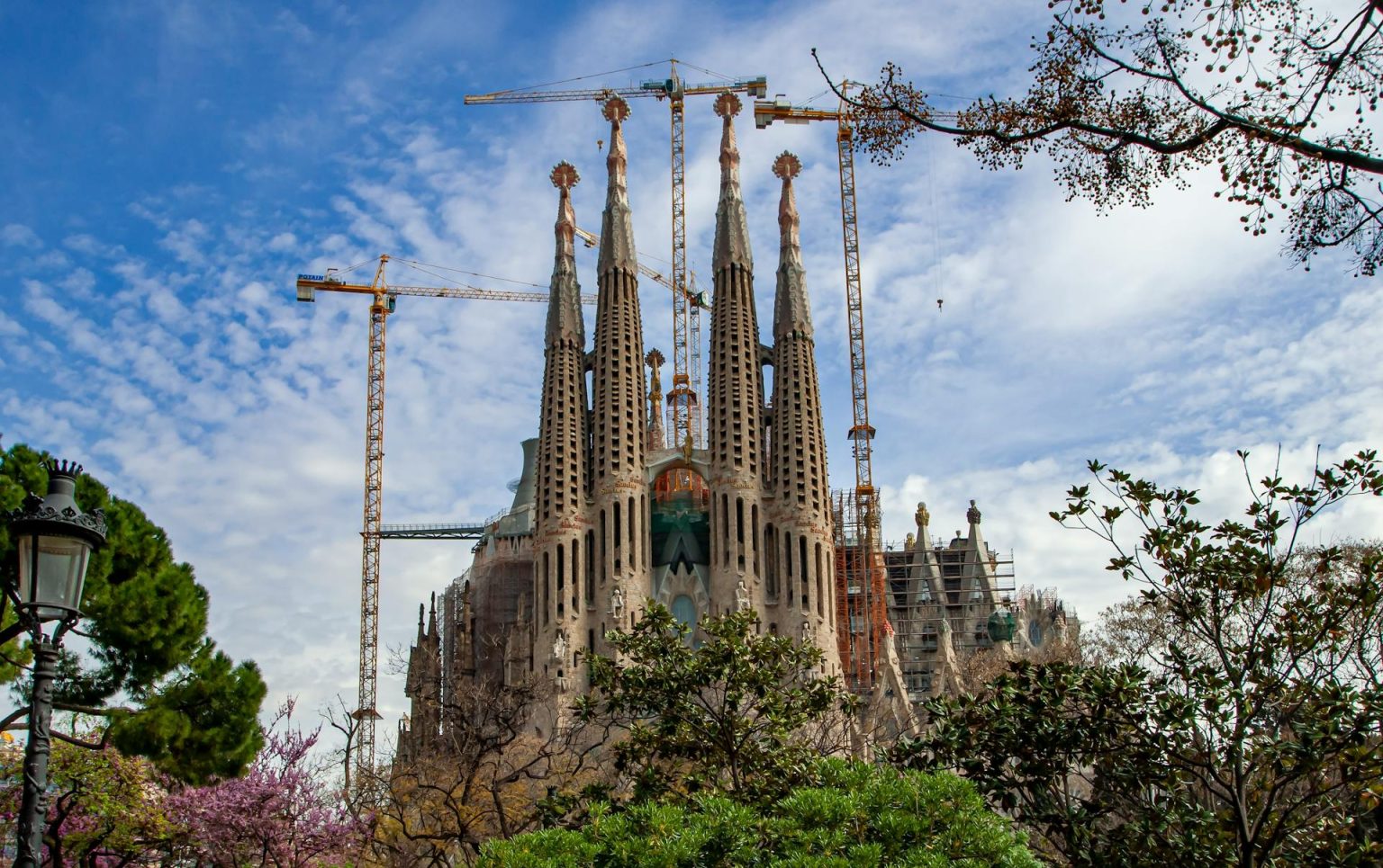 Após 144 anos de obras, Sagrada Família atinge etapa decisiva do projeto idealizado por Antoni Gaudí em Barcelona
