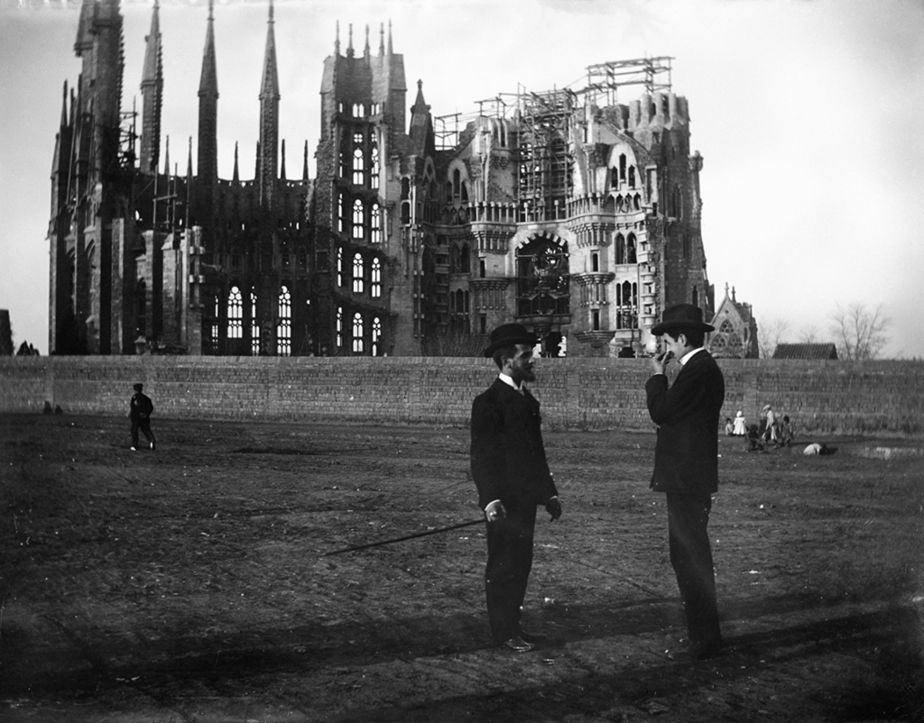 Sagradafamiliahistoria