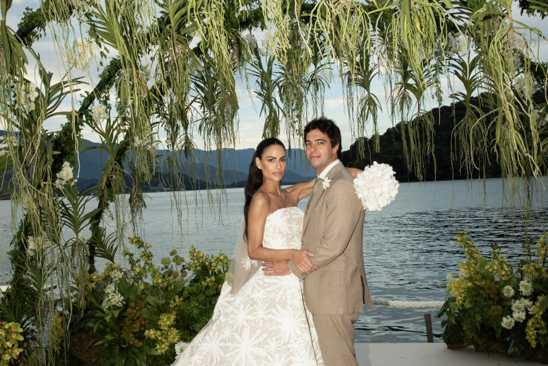 Casamento de Saide Mattar e Alceu Vasone Jr. movimenta Angra dos Reis durante três dias de celebração