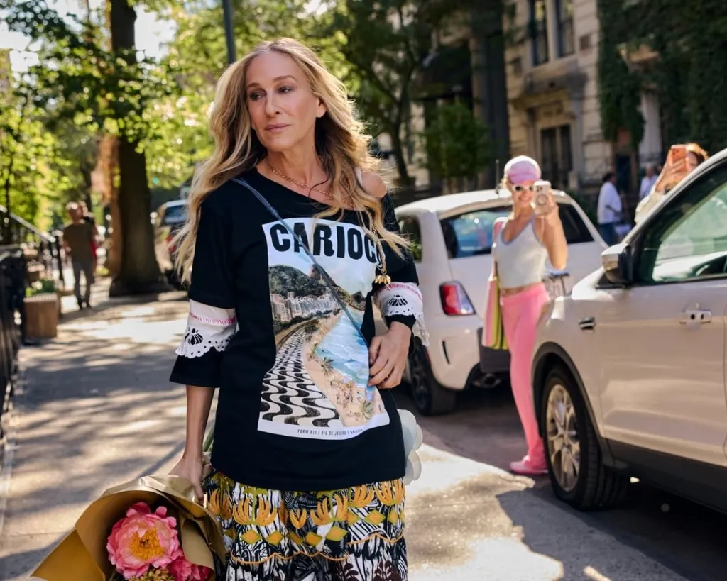 O estilo de Sarah Jessica Parker ganhou toque brasileiro em Nova York - Fotos: Reprodução/Instagram