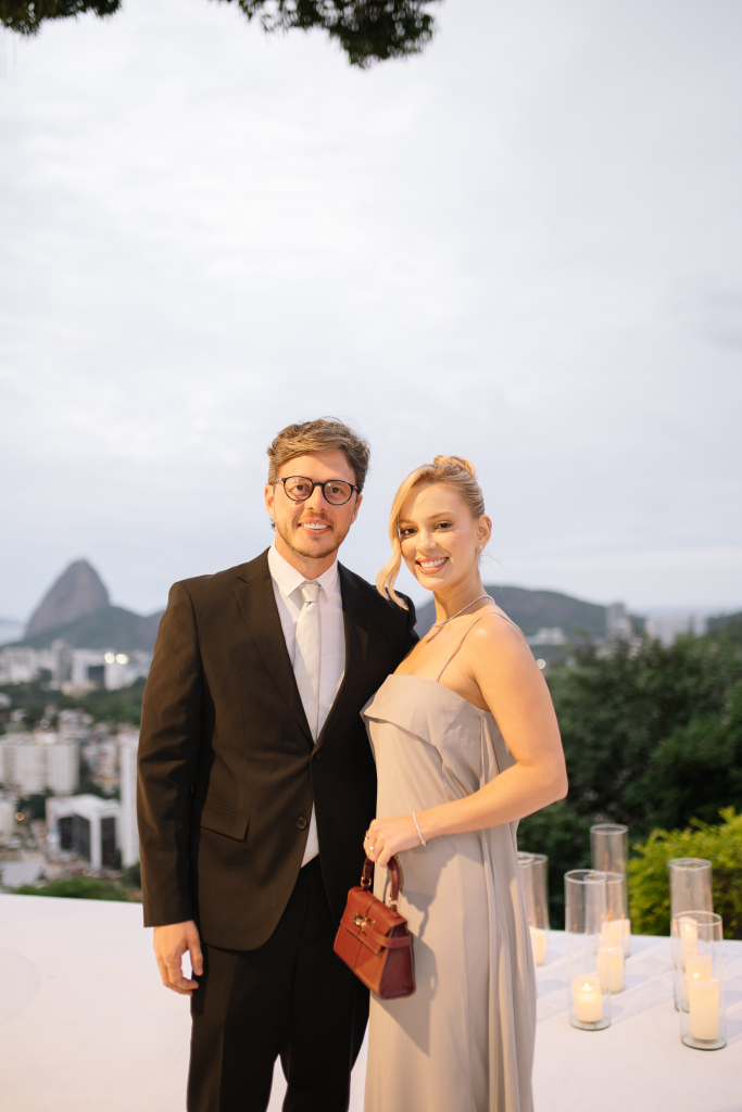 Tales Gomes E Jessica Mota