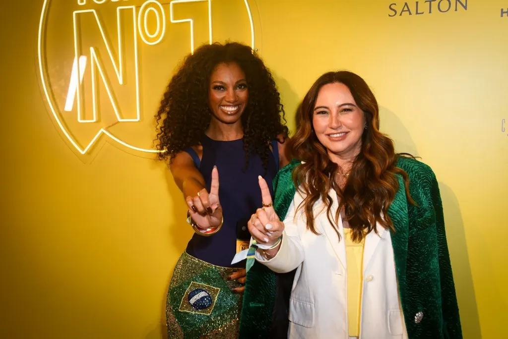 Tina Calamba E Karina Sato