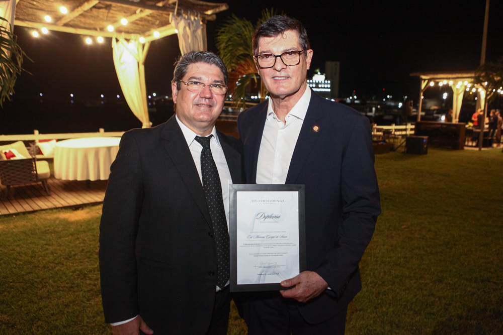 Título De Sócio Honorário A Cid Marconi (55)
