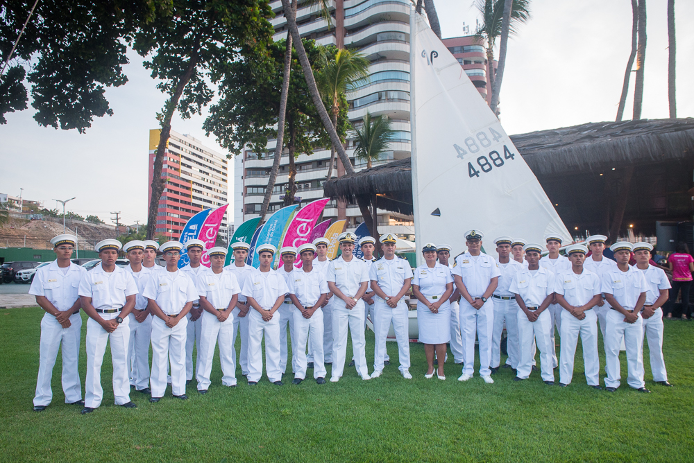 Data Magna da Marinha do Brasil ganha homenagem com regatas e tradição náutica no Iate Clube de Fortaleza