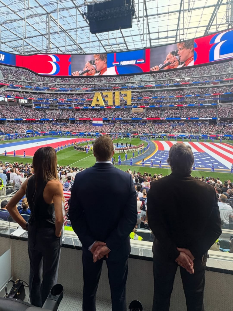 Victoria E David Beckham E Tom Cruise
