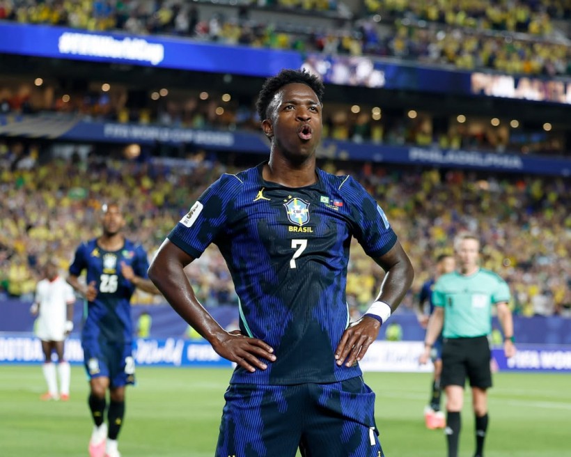 Copa do Mundo 2026 movimenta bilhões e consolida o futebol como plataforma global de negócios
