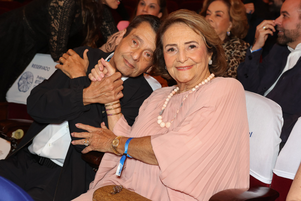 Zé Mauricio E Lucinha Araújo