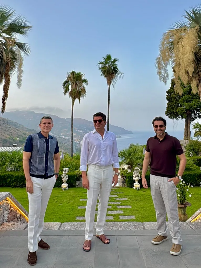 Abelardo Targino, David Moura Do Carmo E Fernando Targino No Ashbee Em Taormina