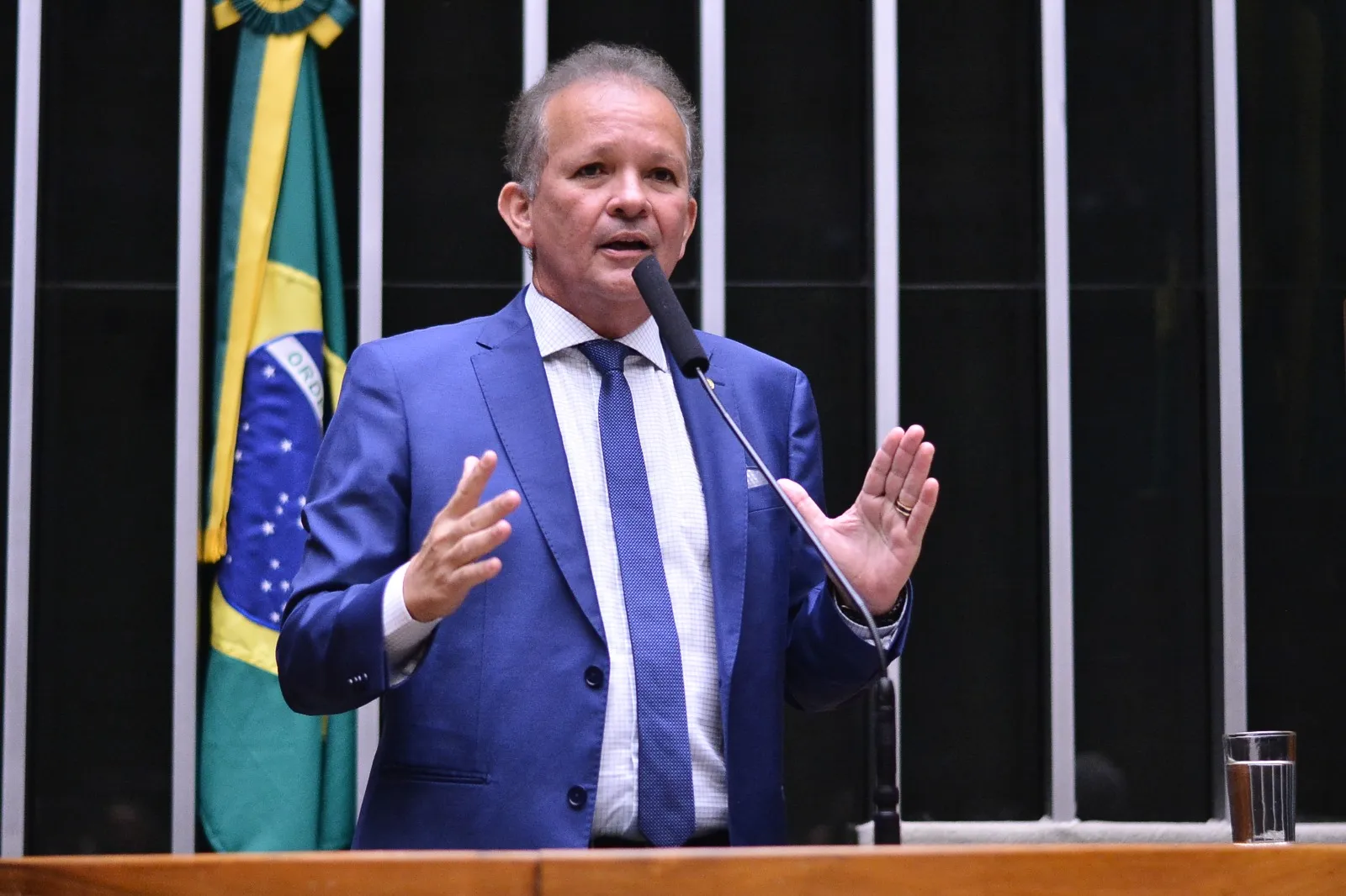 André Figueiredo reassume liderança do PDT em semestre decisivo para o Congresso