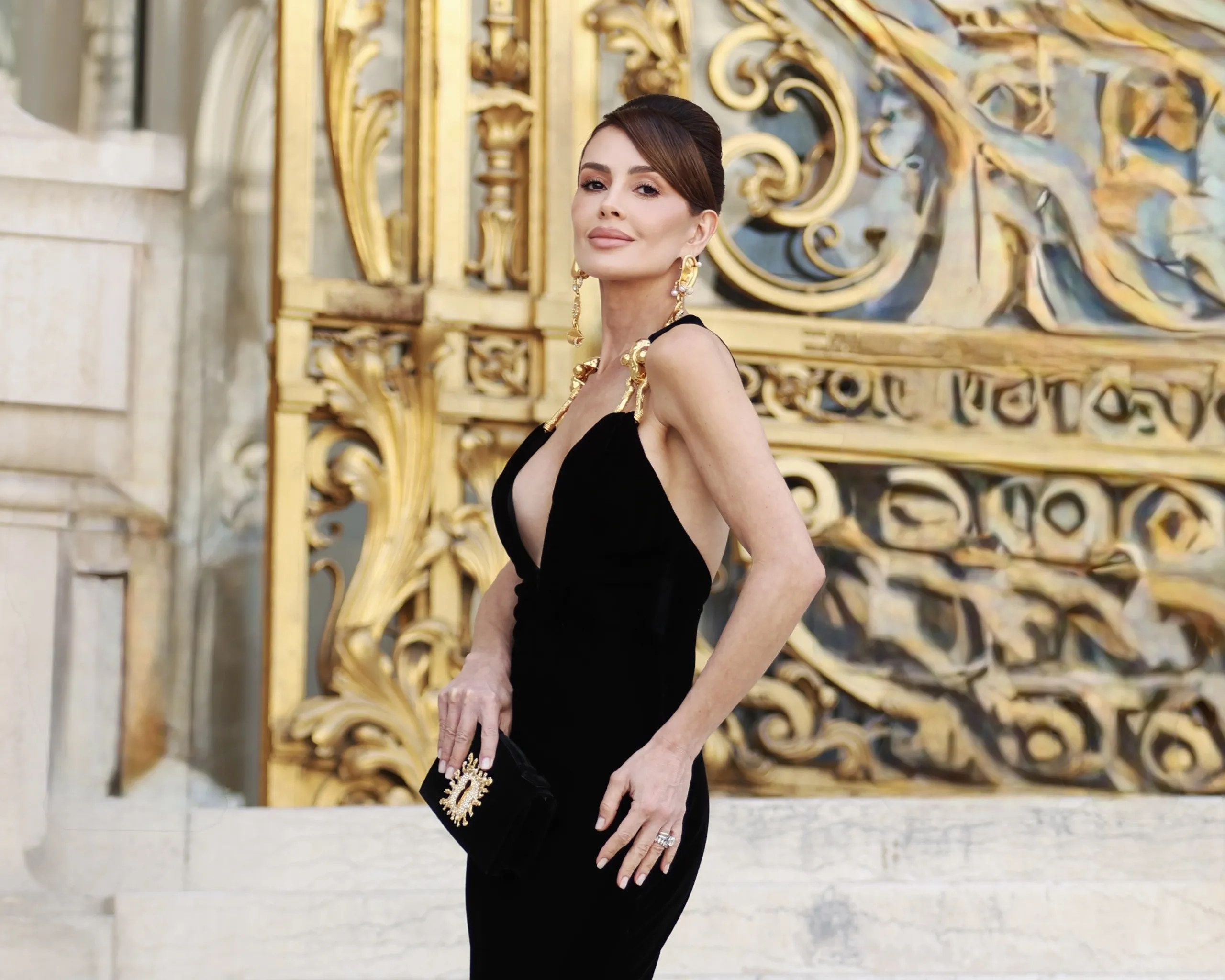 Cris Buffara participa da abertura da Alta-Costura de Paris a convite da Schiaparelli