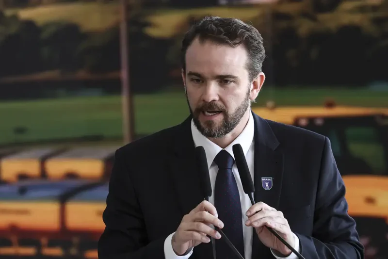 FAZENDA - Durigan diz que aumento da dívida decorre dos juros, não dos gastos