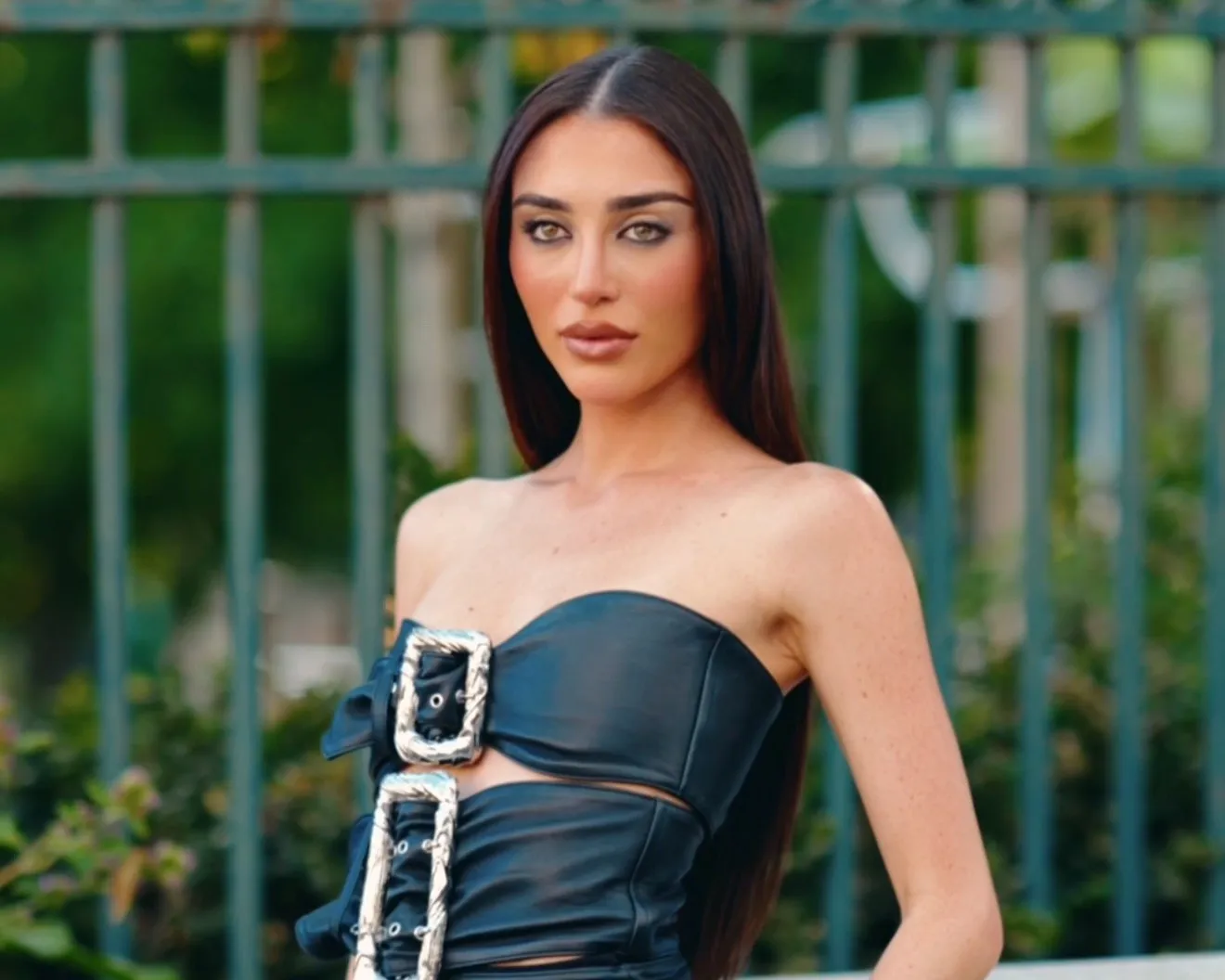 Elisa Zarzur prestigia a estreia de Duran Lantink na Jean Paul Gaultier durante a Semana de Alta-Costura de Paris