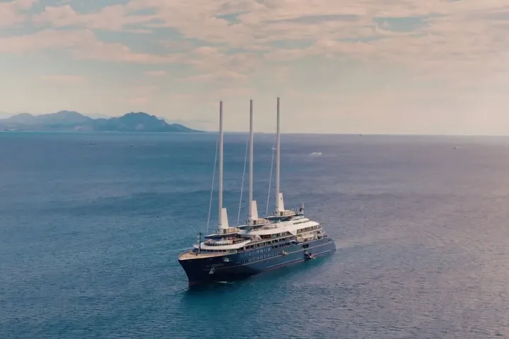 Da ferrovia ao mar: Orient Express amplia atuação no luxo e mira nova geração de bilionários