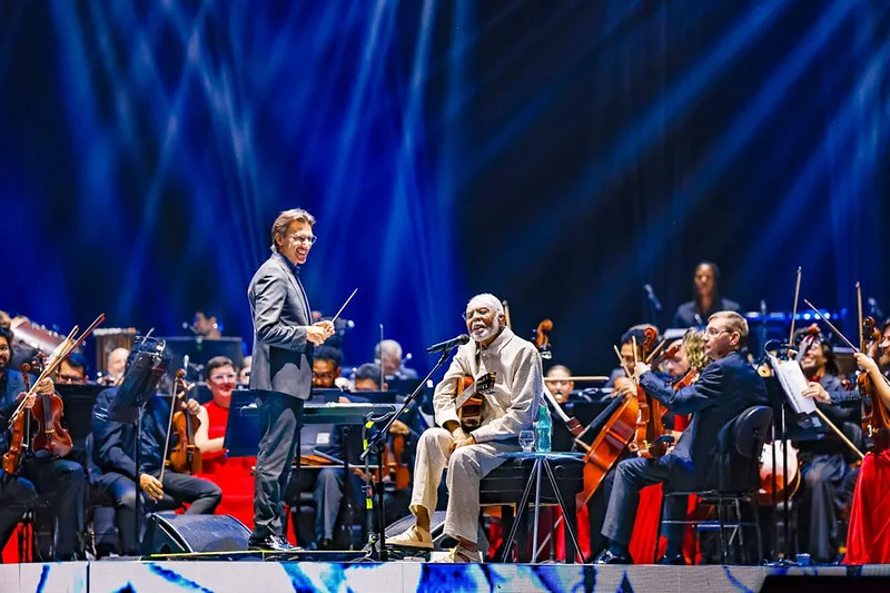 Palco histórico - Teatro Castro Alves volta à cena em noite de prestígio e celebração da cultura