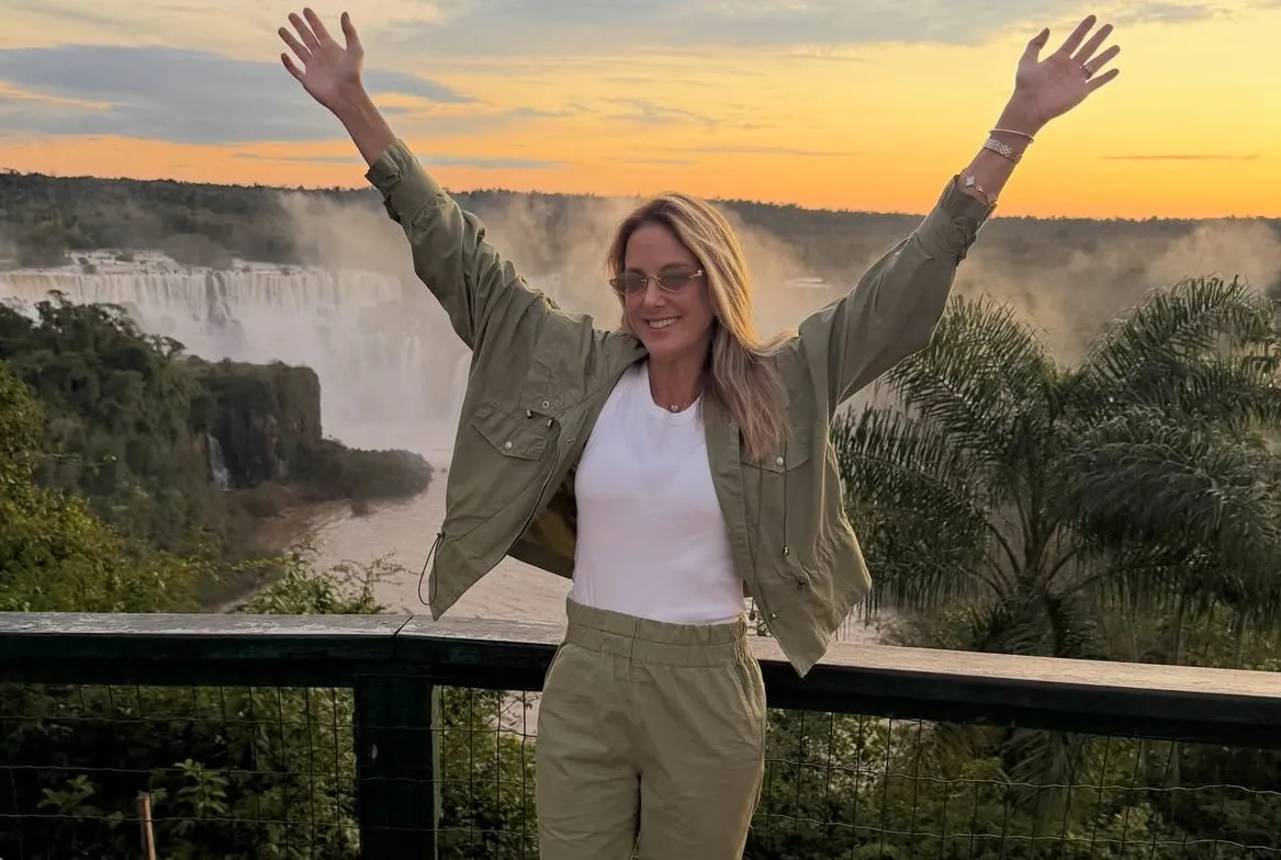 Após temporada na Grécia, Ticiane Pinheiro reúne Rafa Justus e Manuella em viagem por Foz do Iguaçu