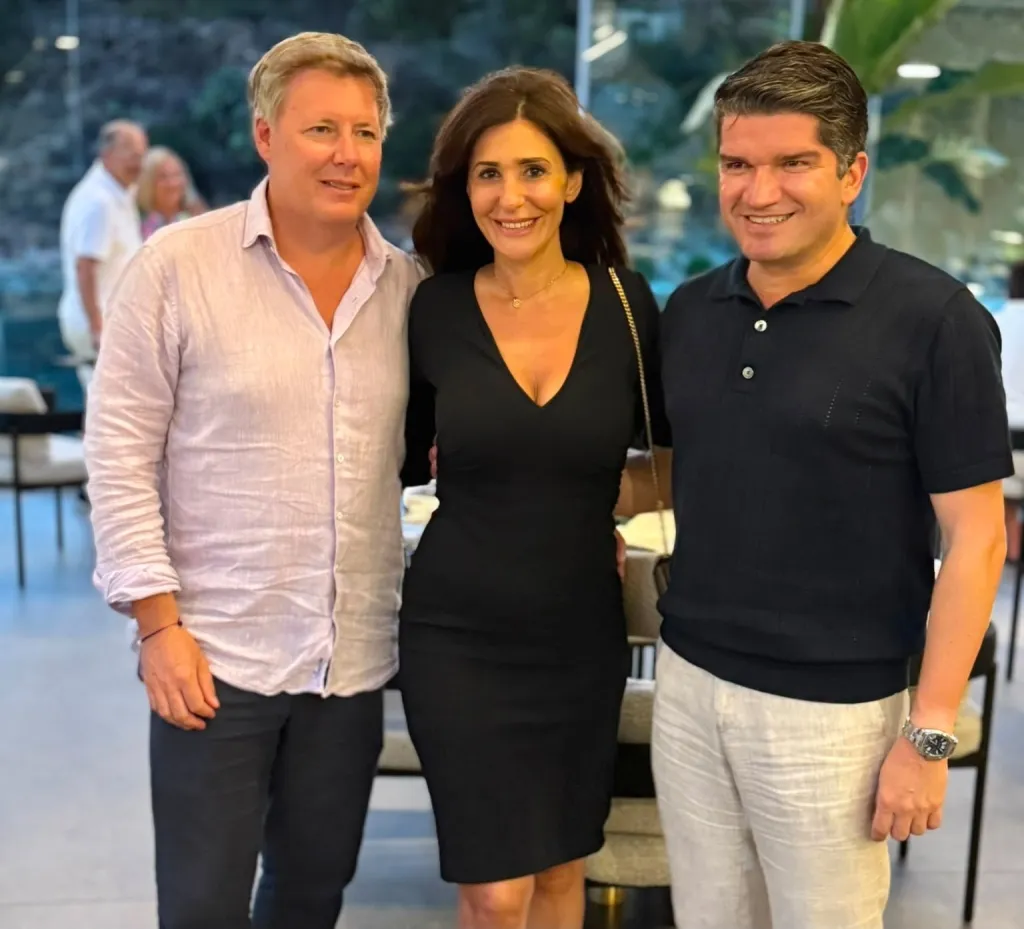 Johan Olsson Com Melissa Noce, Diretora Geral Atlantis Bay Em Taormina Mare, E David Moura Do Carmo