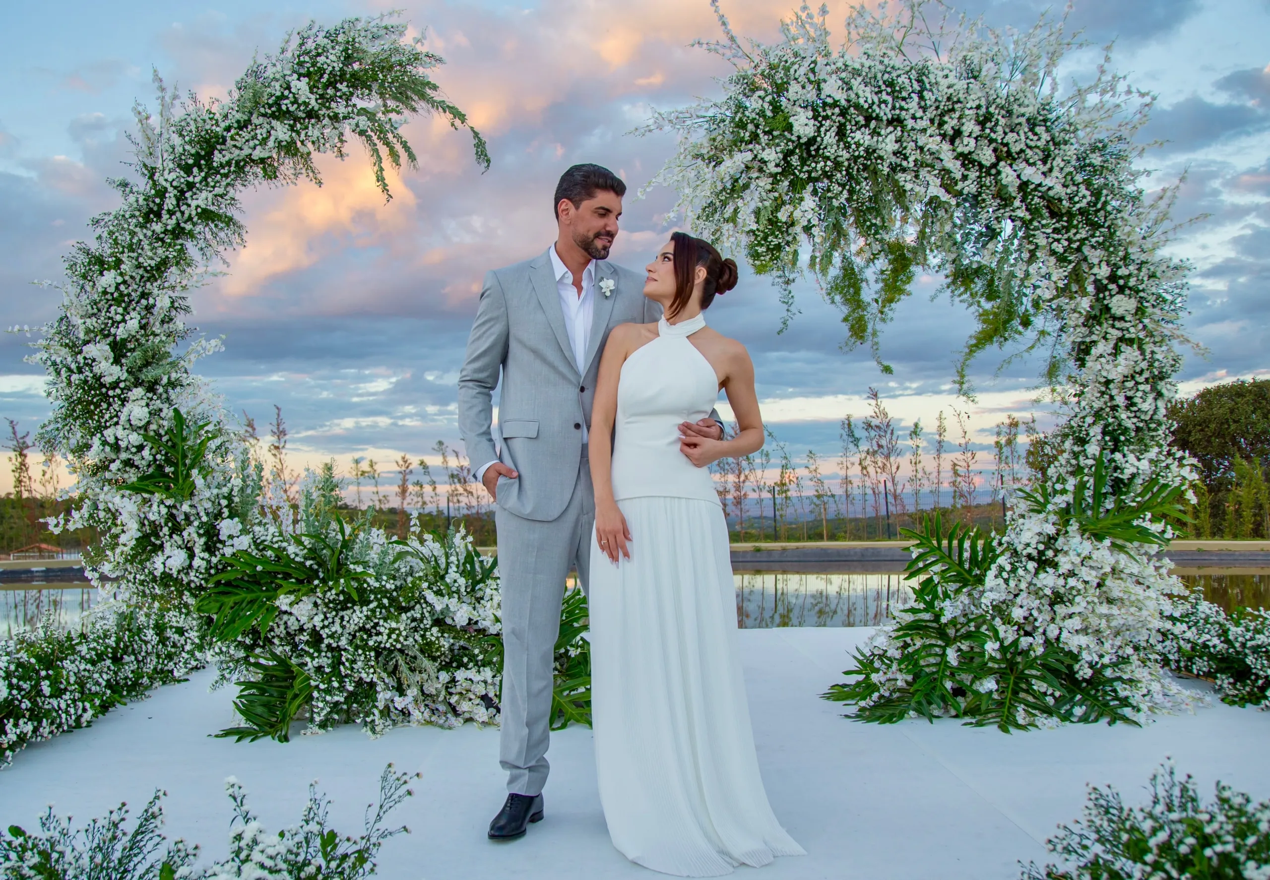 Julia Gama oficializa casamento civil com Victor Oliveira e inicia os preparativos para a cerimônia religiosa