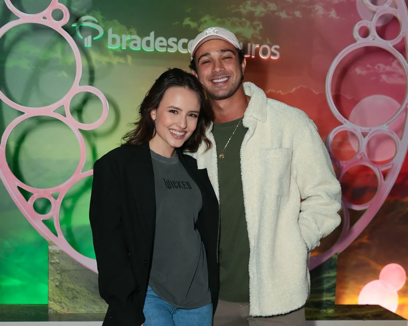 Após sucesso em São Paulo, espetáculo ‘Wicked’ estreia no Rio de Janeiro com noite prestigiada por famosos