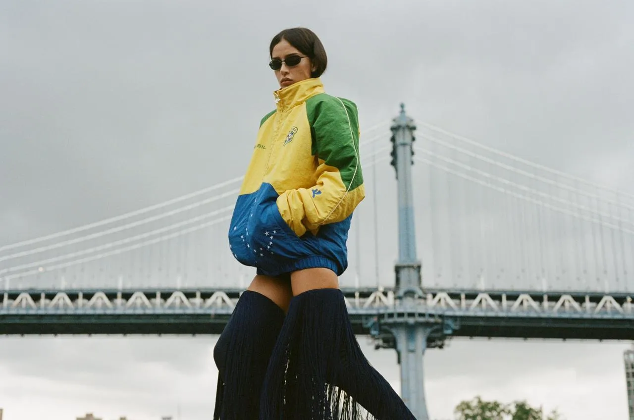 Looks das famosas transformam as cores do Brasil em tendência de moda