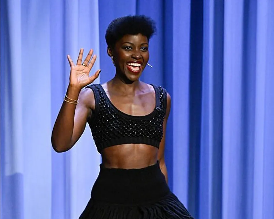 Lupita Nyong’o leva Alexandre Birman à press tour de “A Odisisseia”, novo épico de Christopher Nolan