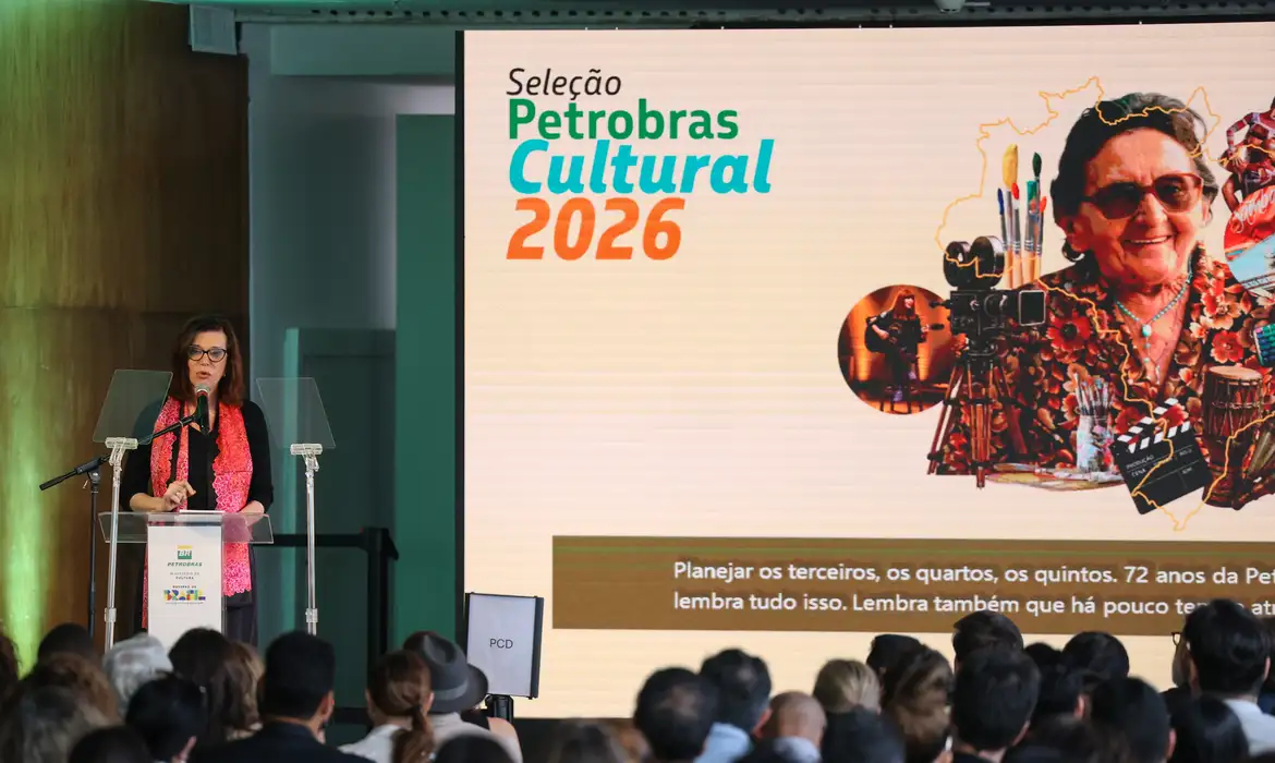 Gasolina também deve acompanhar tendência internacional de queda