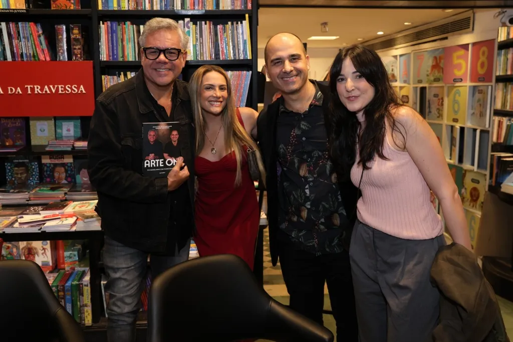 Marcus Montenegro, Lu Perisse, André Arteche E Bia De Queiroz