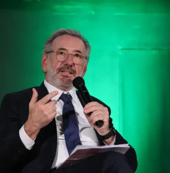 Brasil mira superávit comercial de US$ 90 bilhões com avanço em 57 mercados