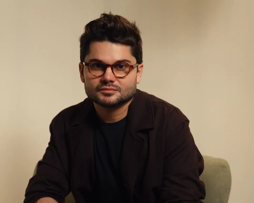 Paulo Marcelo Rangel dedica sua presença digital a reflexões sobre a experiência humana